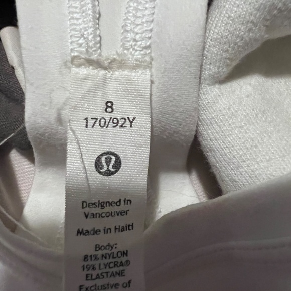 Lululemon white racer back top nulu - Picture 2 of 2